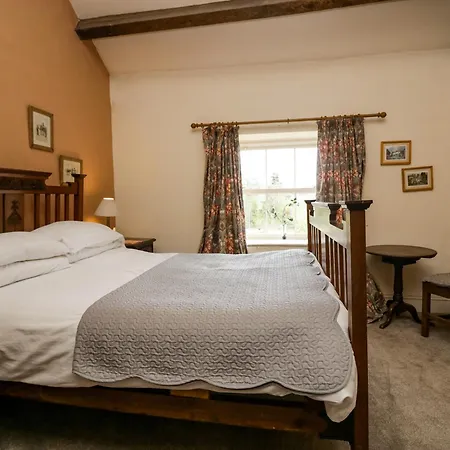 Moss Side Farm * Lower Hawthwaite